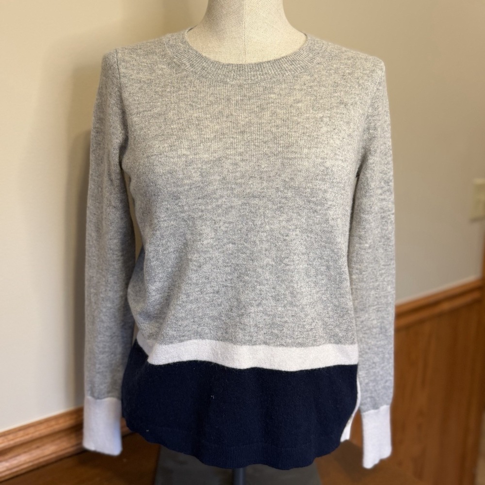 J Crew Sweater Womens (XS) Gray Navy Stripe 100% Cashmere Crewneck Nautical Prep